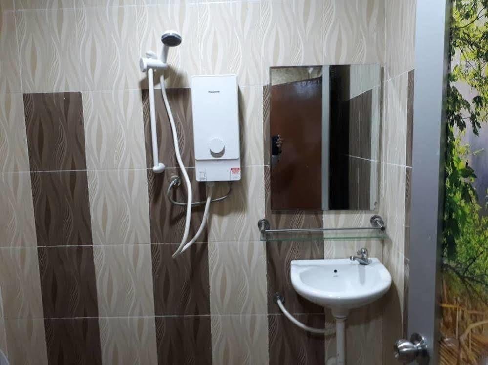 Putra Heights New Wave Hotel Subang Jaya Buitenkant foto